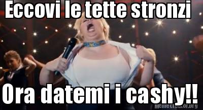 eccovi-le-tette-stronzi-ora-datemi-i-cashy